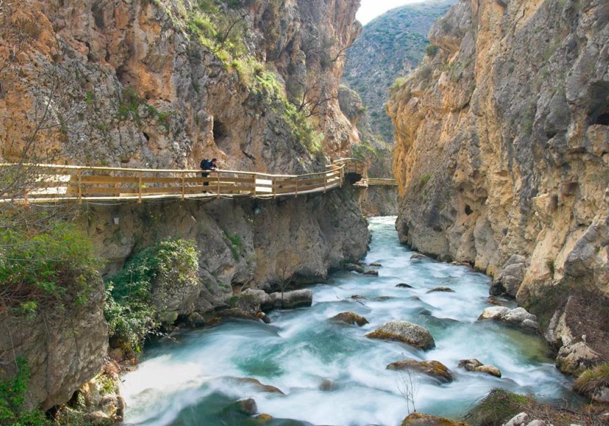 El sendero de la Cerrada del Río Castril.