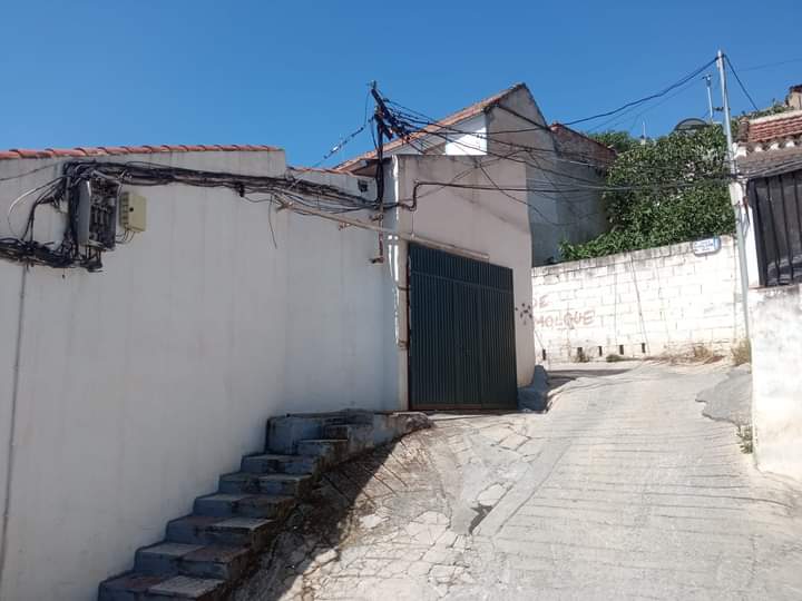 Cableado eléctrico en una vivienda de Pinos Puente.