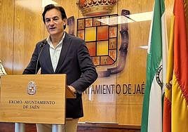 Agustín González durante la rueda de prensa.