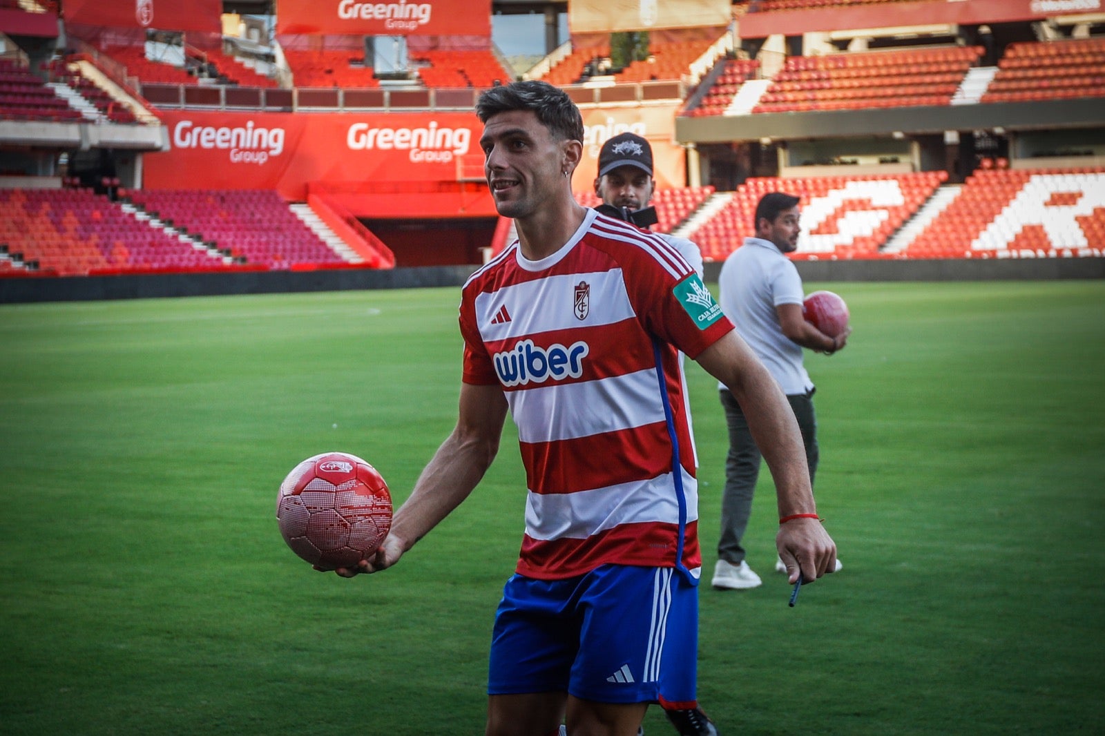 La presentación de Lucas Boyé y Álvaro Fernández, en imágenes