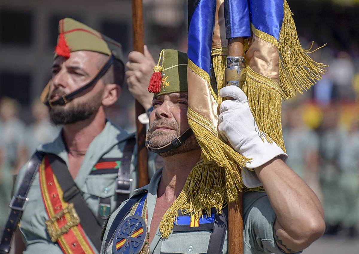 Imagen secundaria 1 - La Legión conmemora en Viator su 103 cumpleaños