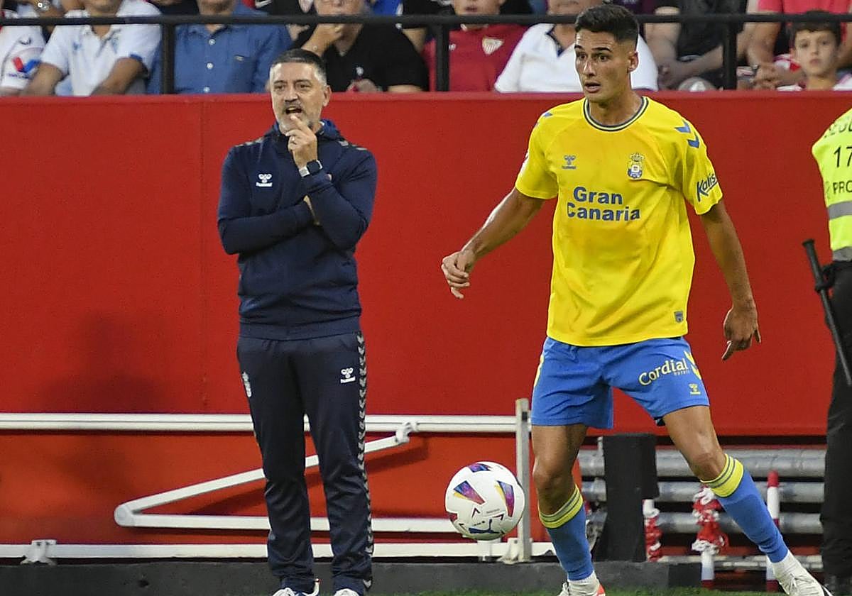 García Pimienta, en el último partido de su equipo.