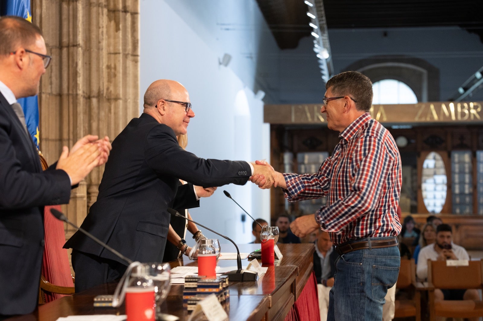 Las mejores imágenes del acto de la UGR con sus mejores estudiantes