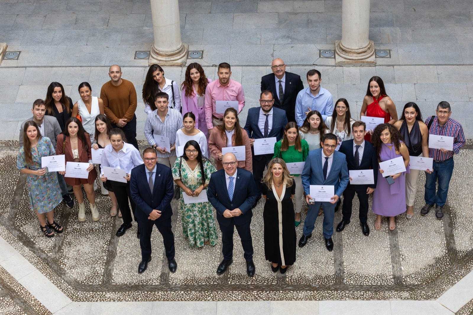 Las mejores imágenes del acto de la UGR con sus mejores estudiantes