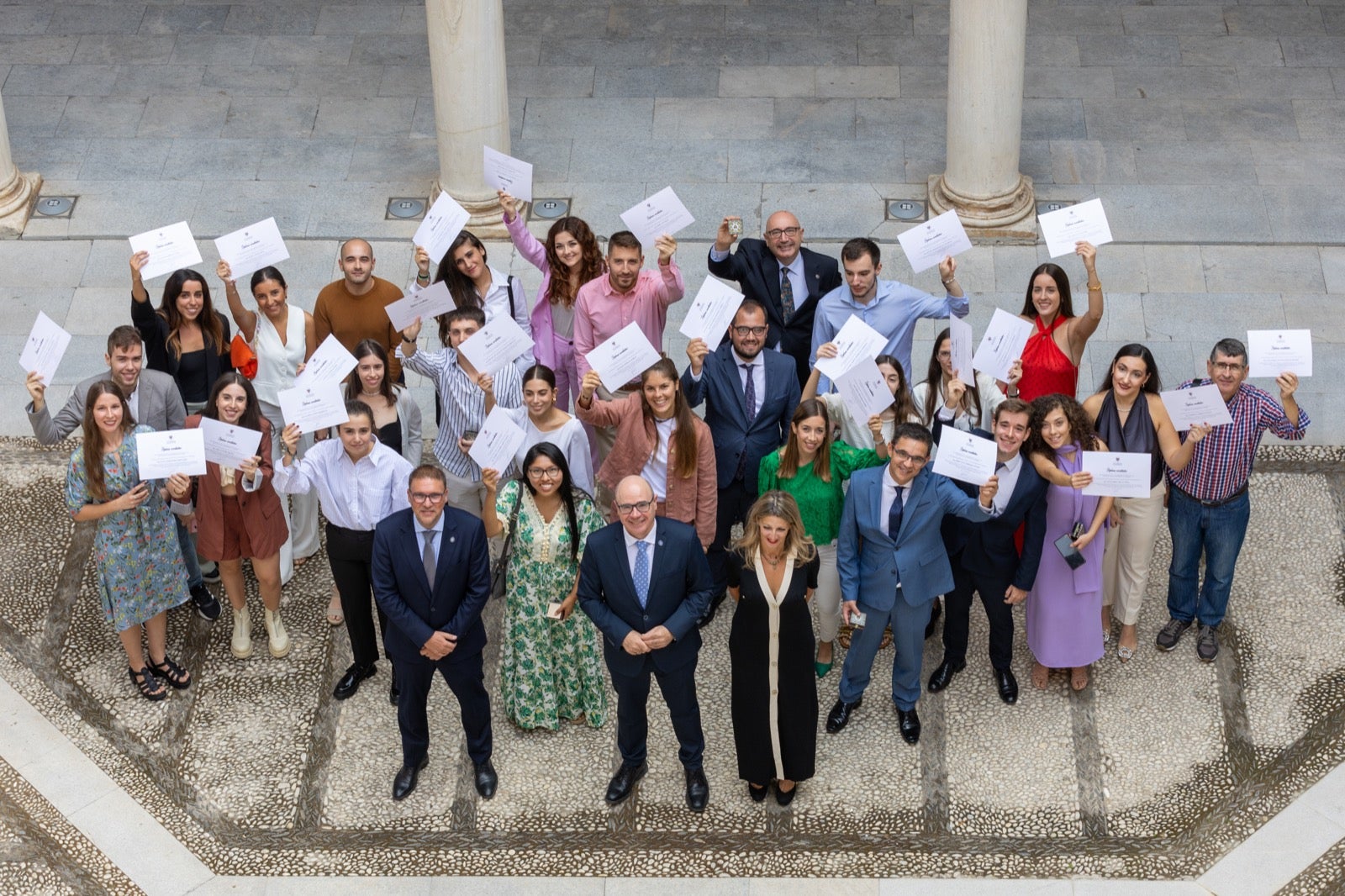 Las mejores imágenes del acto de la UGR con sus mejores estudiantes