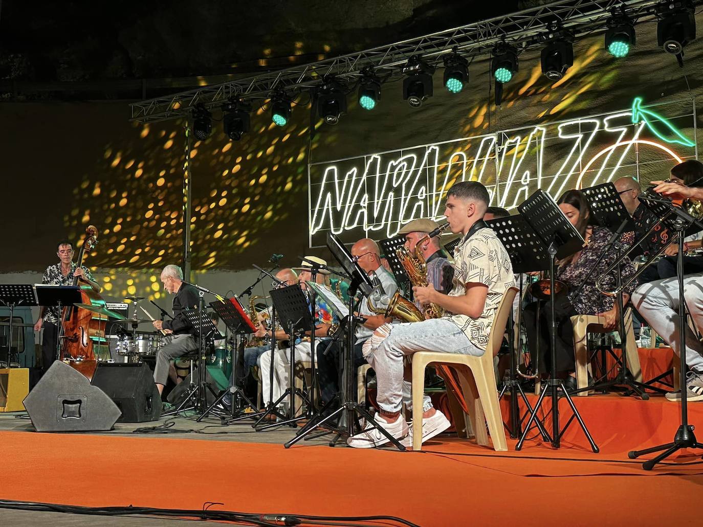 Concierto en el escenario principal de Naranjazz.