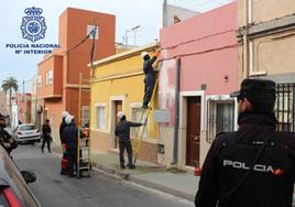 Imagen de archivo de un operativo desarrollado en Almería contra el fraude eléctrico.