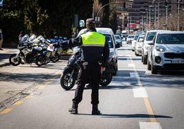 Control de la Policía Local en Granada capital.