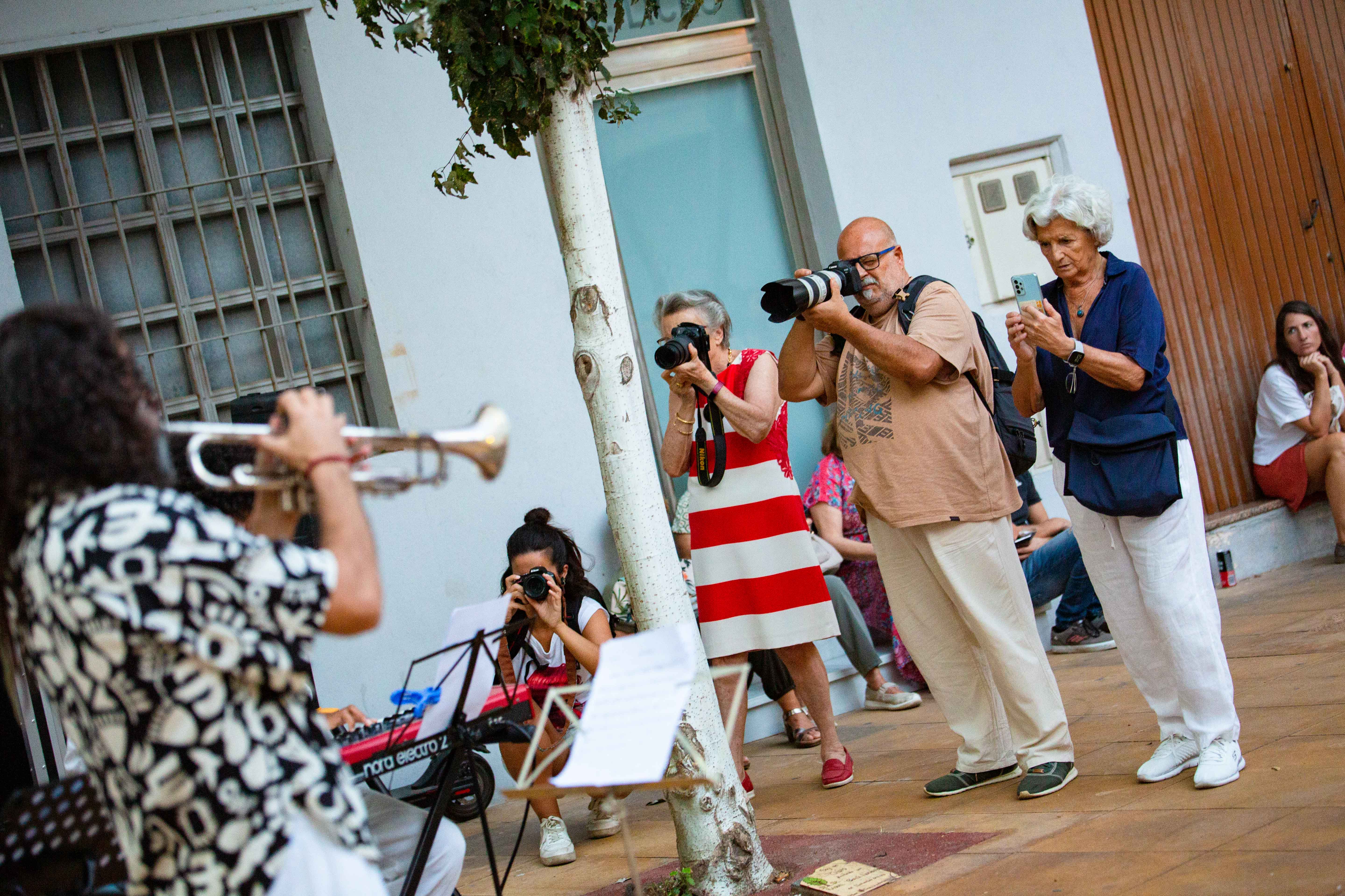 El CAF y Clasijazz celebran sus aniversarios fusionando jazz y fotografía en la Plaza Manuel Falces