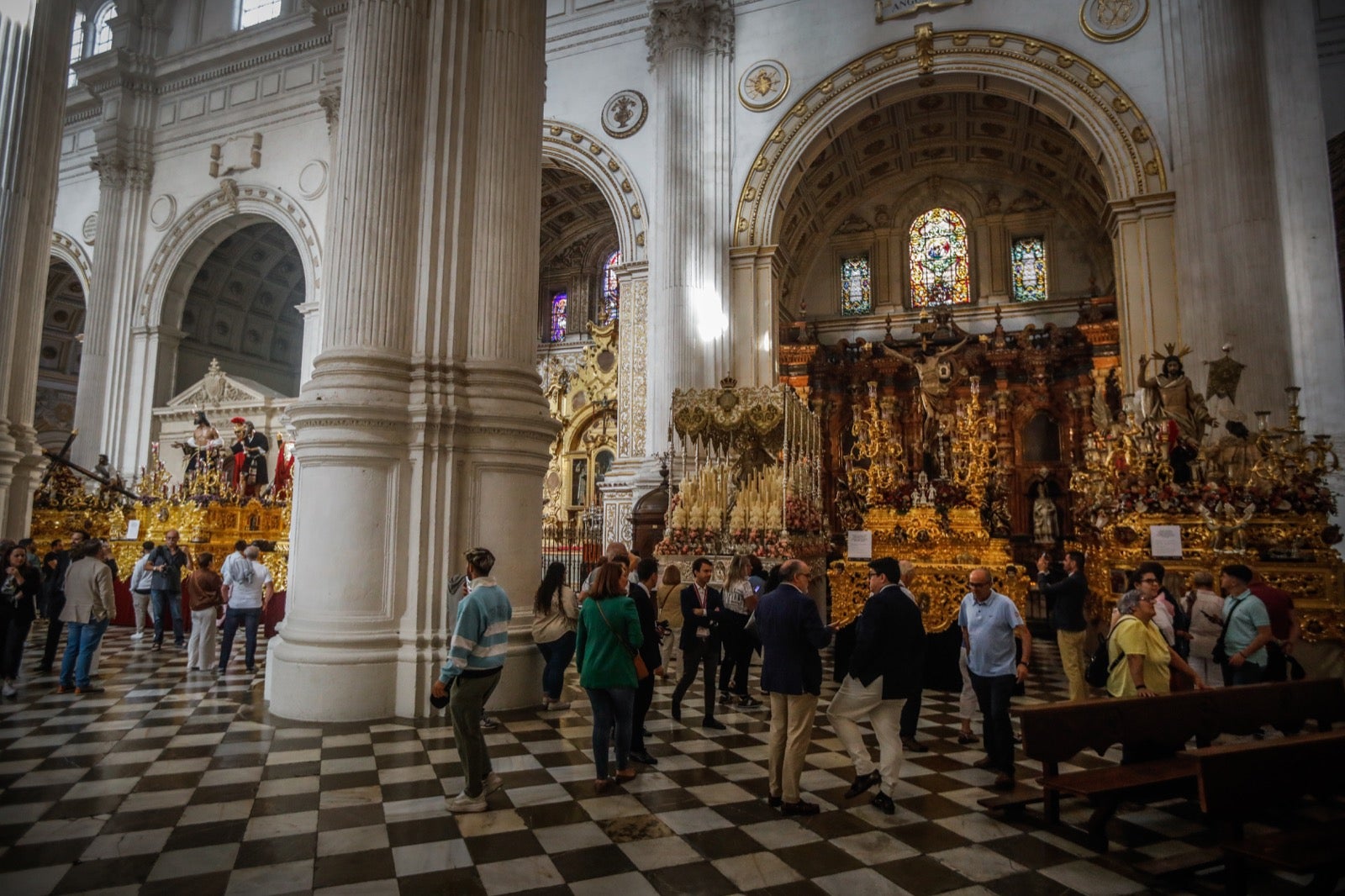 Las imágenes de todos los pasos que procesionarán en la Magna de Granada