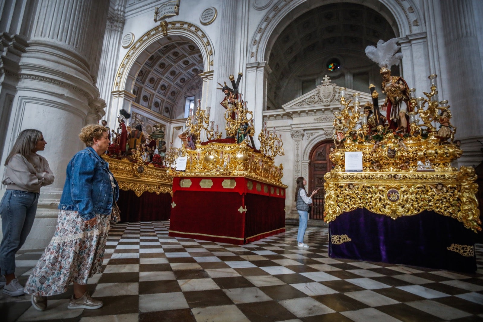 Las imágenes de todos los pasos que procesionarán en la Magna de Granada