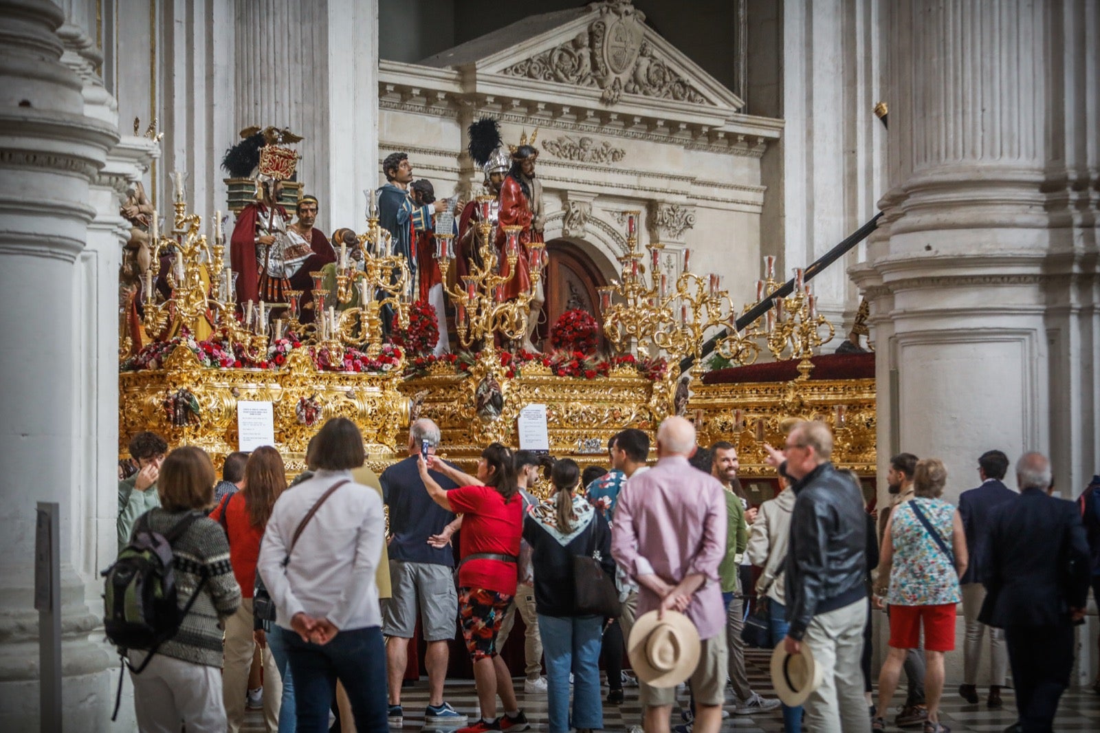 Las imágenes de todos los pasos que procesionarán en la Magna de Granada