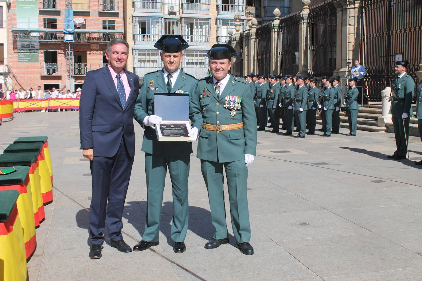 Las imágenes del desfile de la Guardia Civil en Jaén
