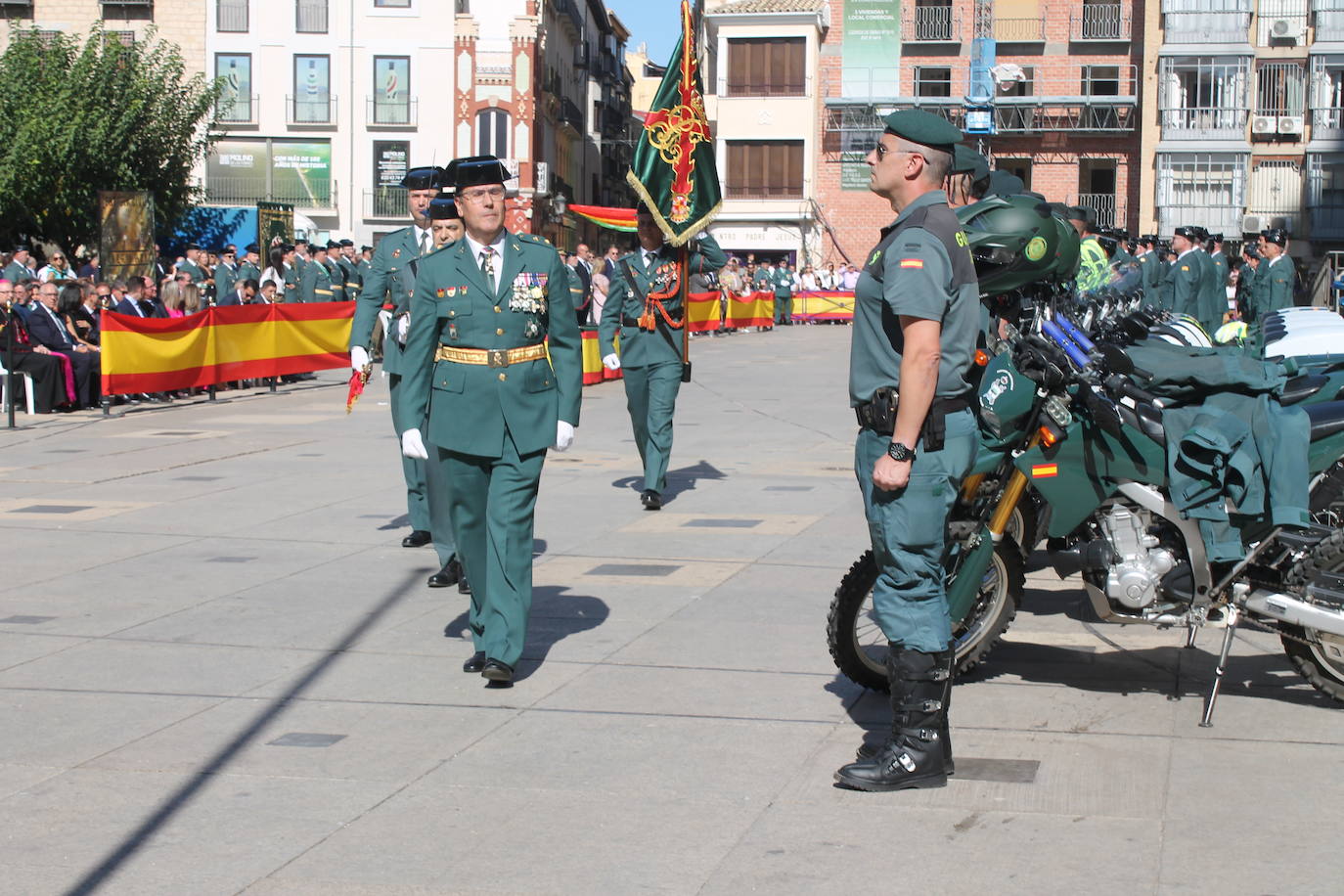 Las imágenes del desfile de la Guardia Civil en Jaén