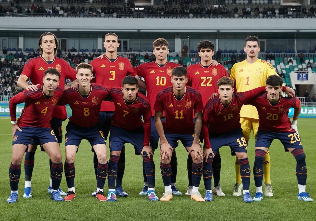 Álvaro Fernández Carreras, entre los titulares en Uzbekistán.