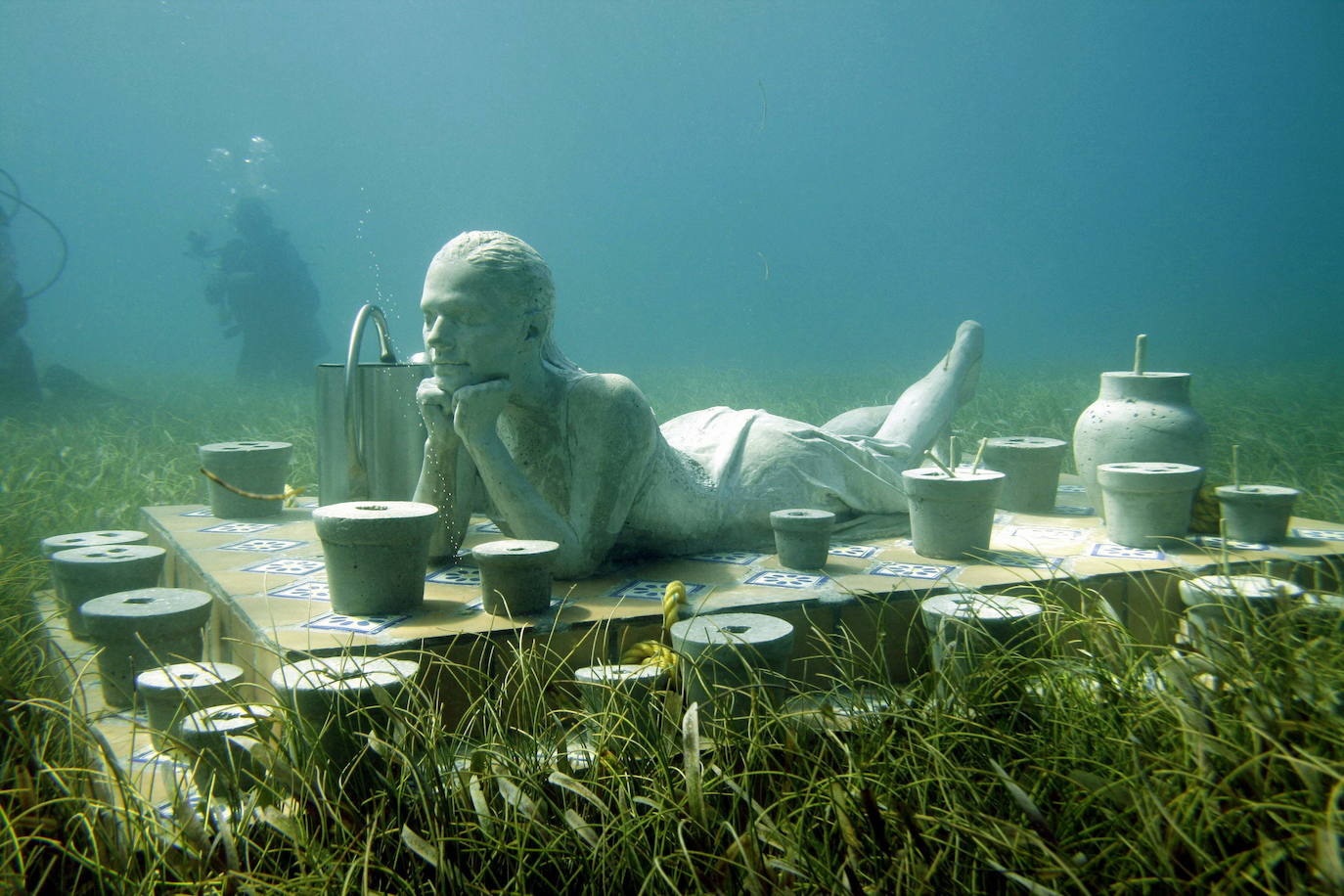 Imagen del museo submarino de Cancún.