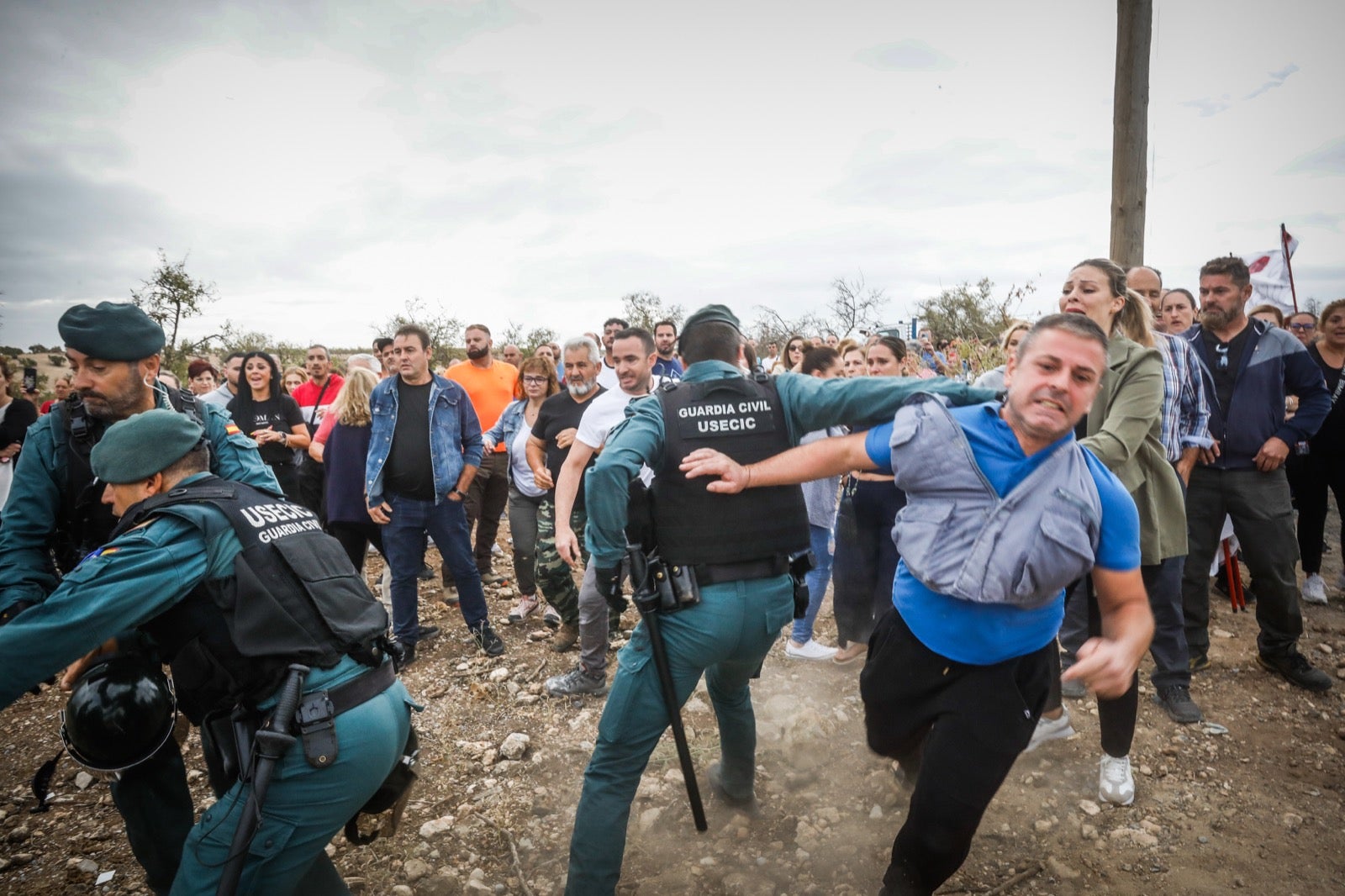 El derribo de la casa de Moraleda, en imágenes