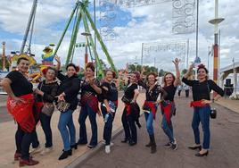 Grupo de baile de Jaén bajo el nombre Verdes Olivares.