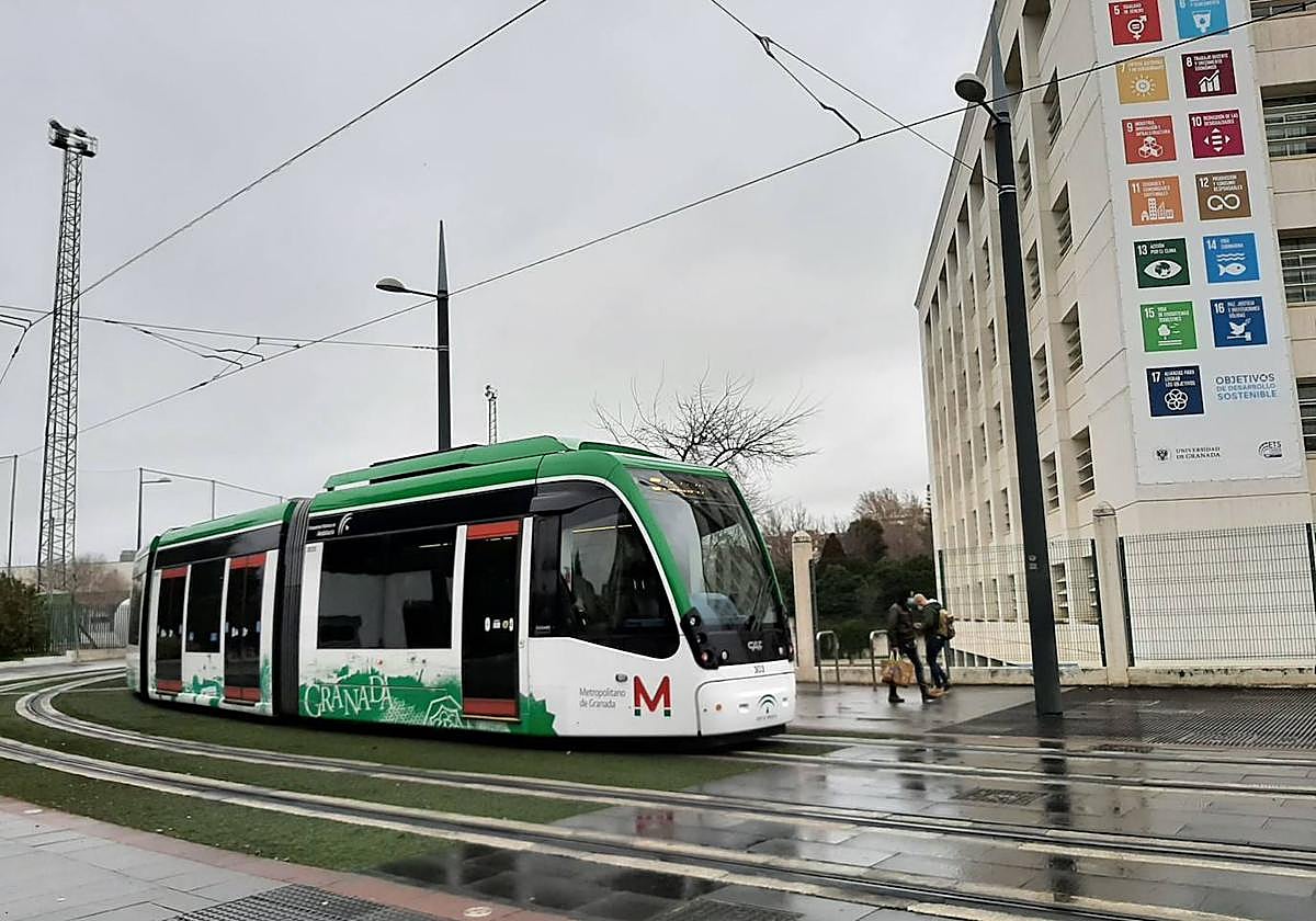 Refuerzan el metro por las oposiciones del SAS.