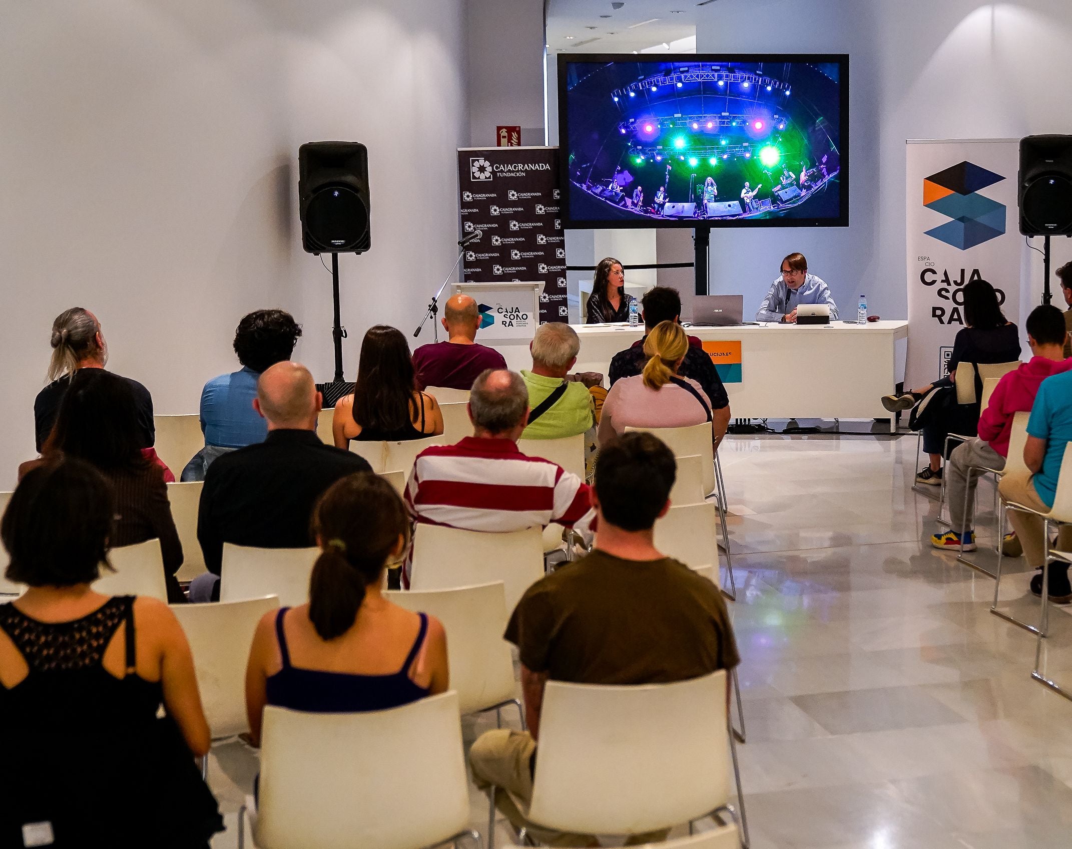 El Espacio Caja Sonora reúne a Luis García Montero y a Toni Jiménez