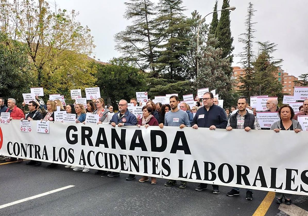 Concentración este miércoles de CC OO y UGT contra los accidentes laborales.