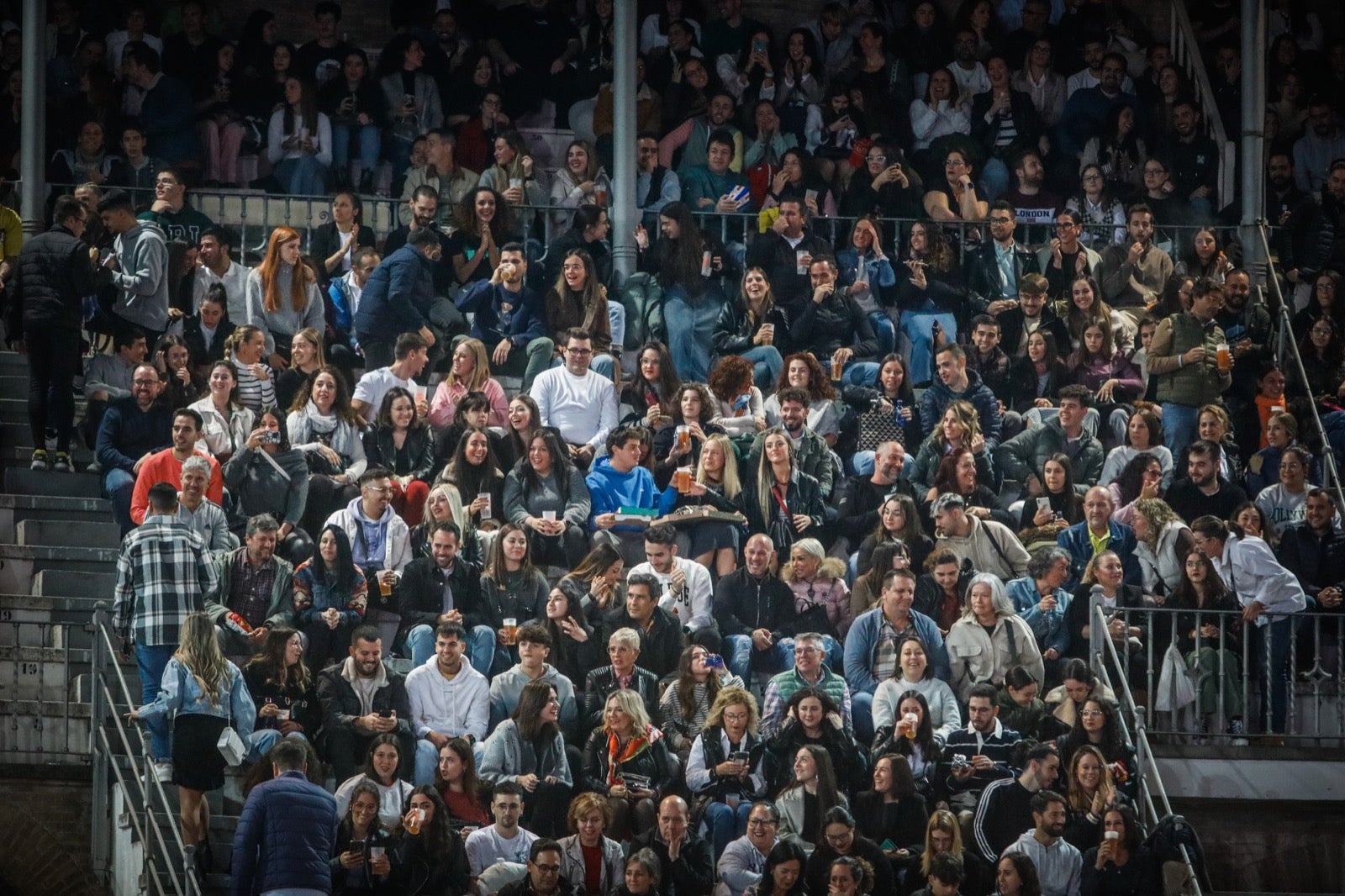 Las imágenes de la actuación de Melendi en la Plaza de Toros