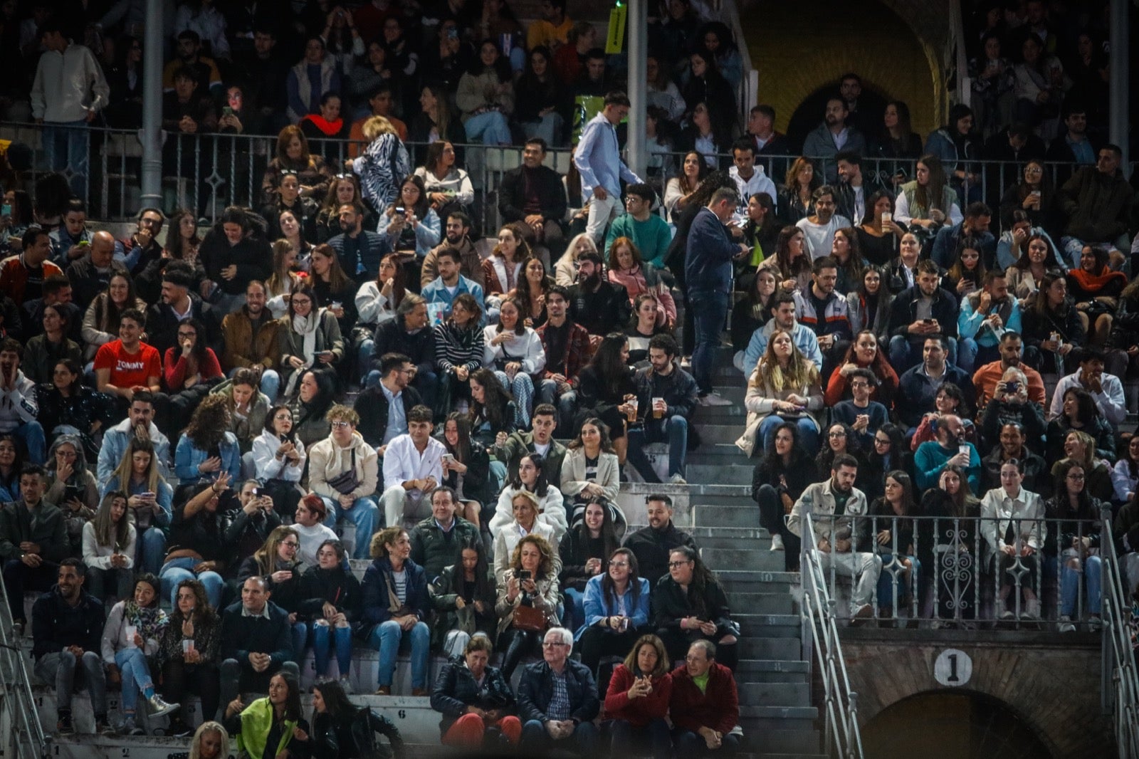 Las imágenes de la actuación de Melendi en la Plaza de Toros