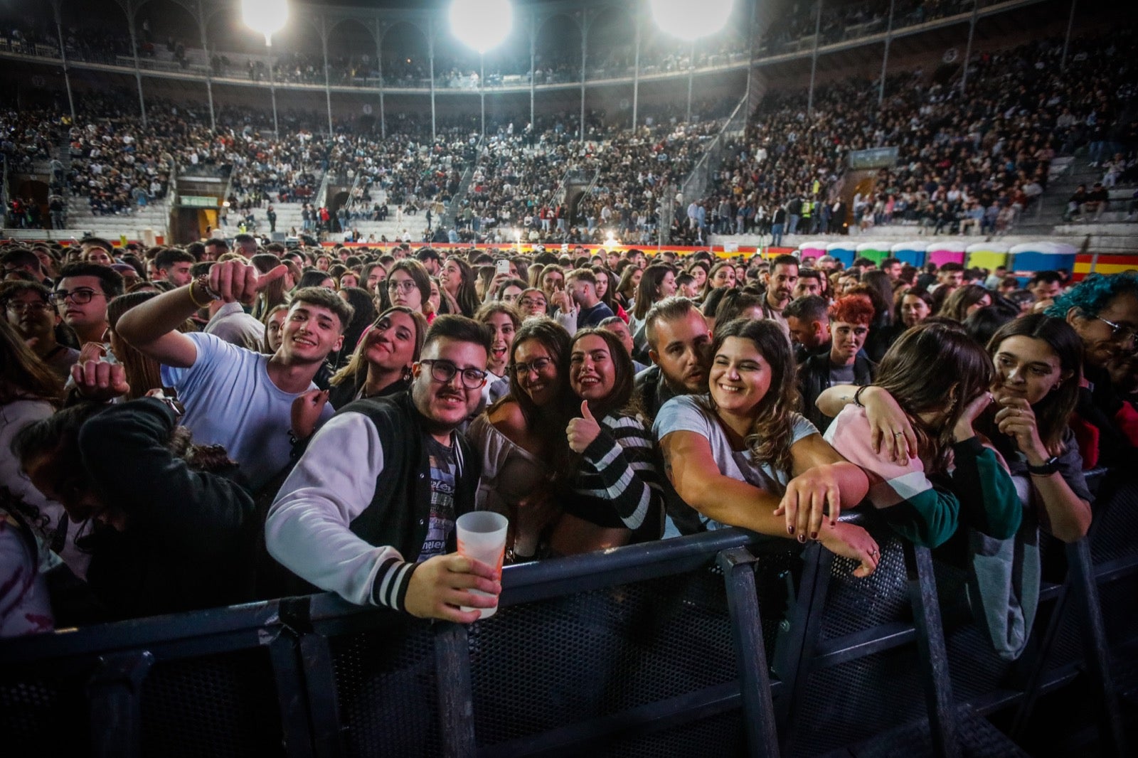 Las imágenes de la actuación de Melendi en la Plaza de Toros