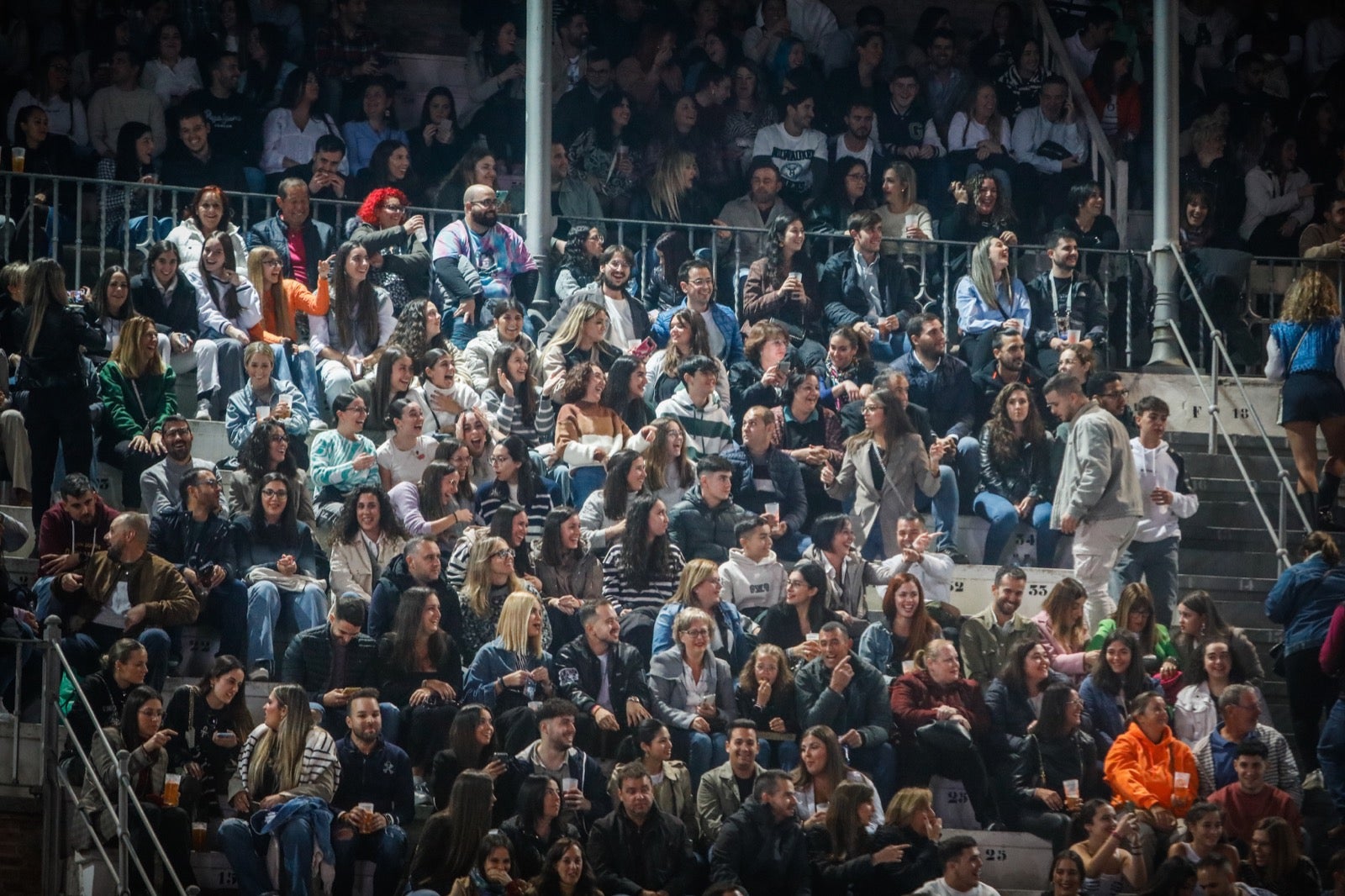 Las imágenes de la actuación de Melendi en la Plaza de Toros
