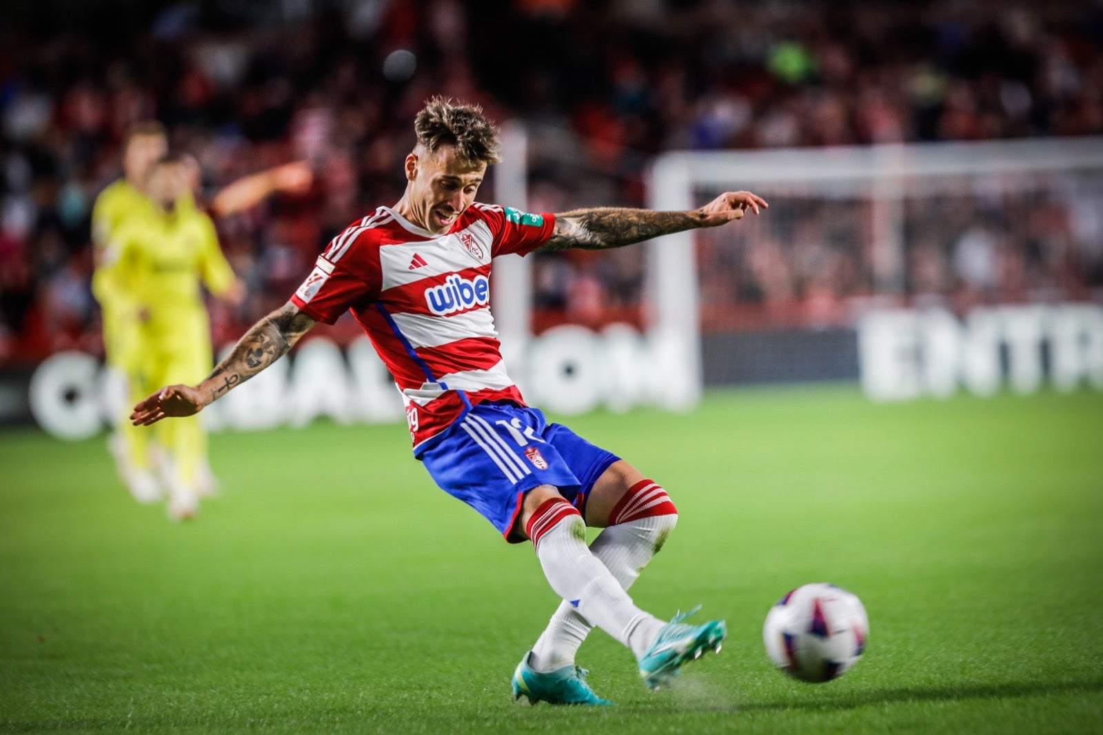 Las imágenes del Granada-Villarreal a pie de campo