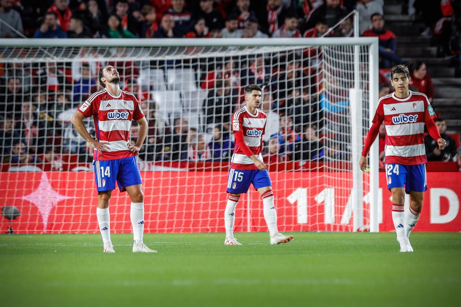 Las imágenes del Granada-Villarreal a pie de campo