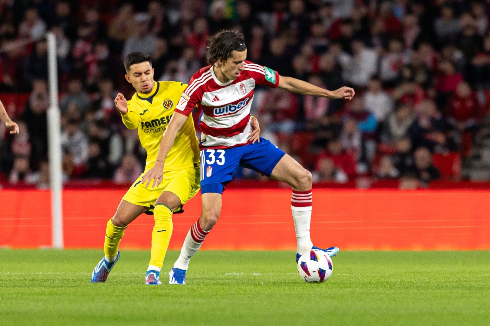 Las imágenes del Granada-Villarreal a pie de campo