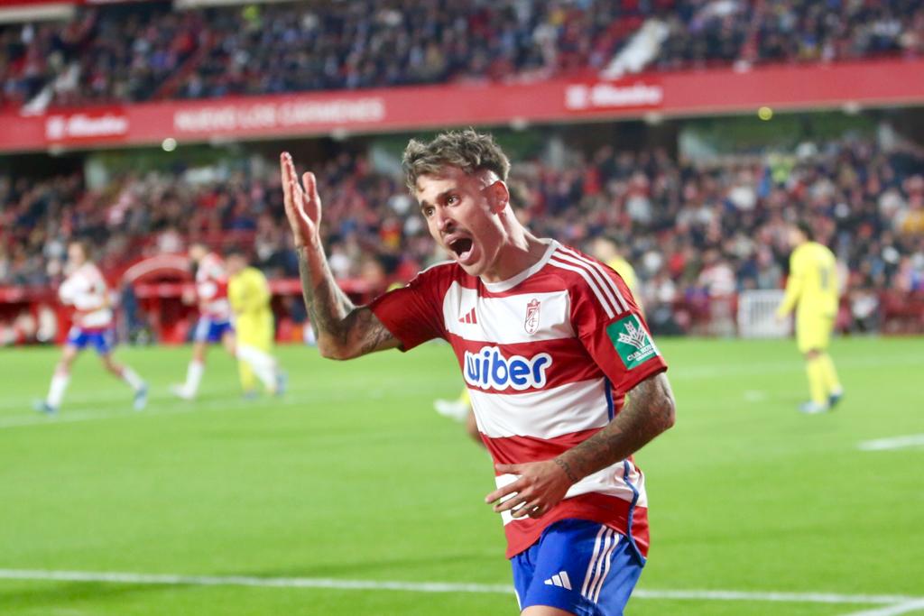 Las imágenes del Granada-Villarreal a pie de campo