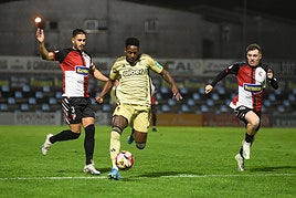 Imagen del partido entre Arosa y Granada