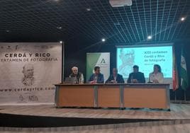 Acto de presentación de los finalistas del Certamen de Fotografía Cerdá y Rico.