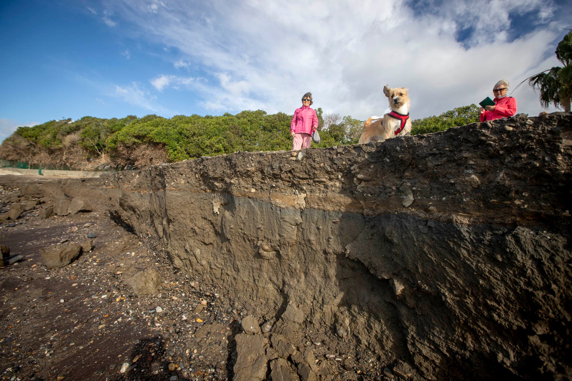 Así han quedado las playas de Granada tras el efecto del temporal