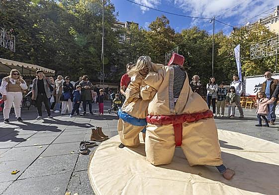 Lucha de sumo en Bib Rambla.