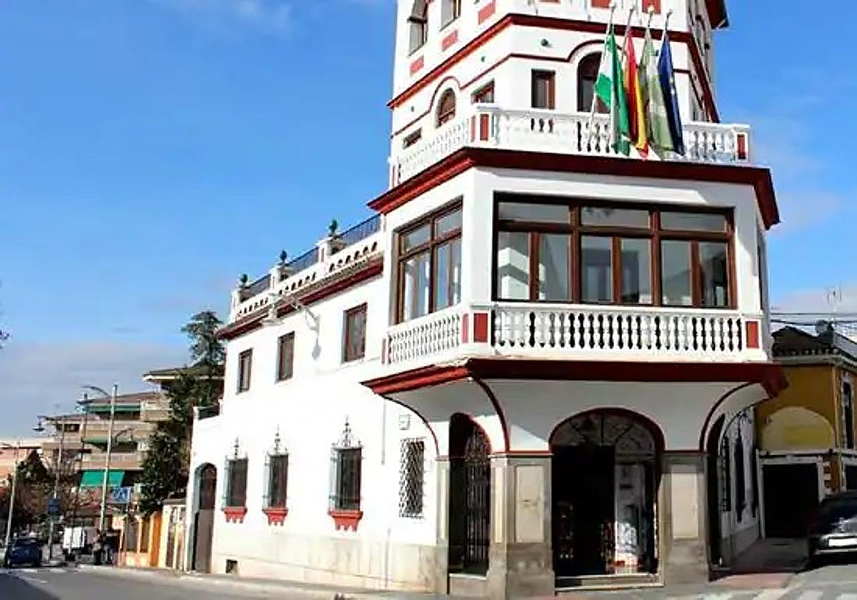 Facahada del Ayuntamiento de Pinos Puente