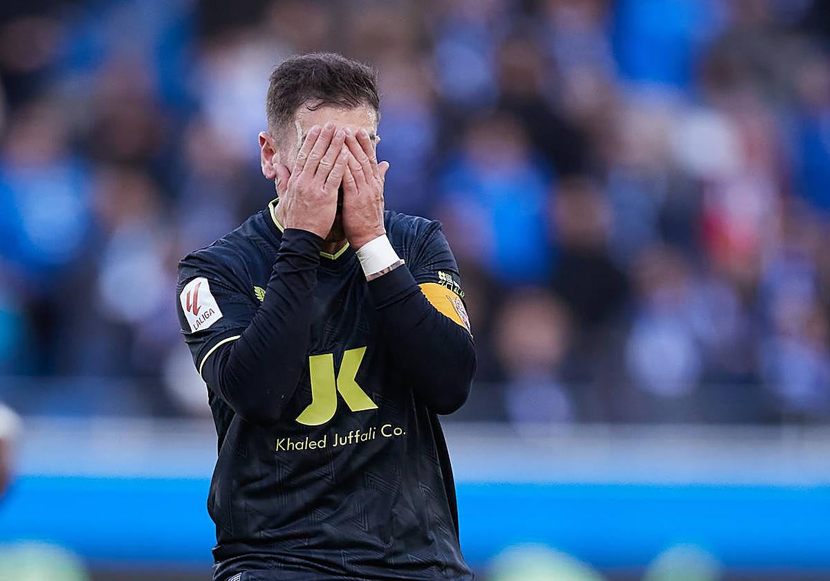 Pese a la desesperada situación, no hay que bajarse del carro ahora.