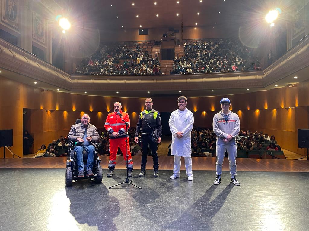 Participantes en el 'Road Show' del Teatro Cervantes de Linares.