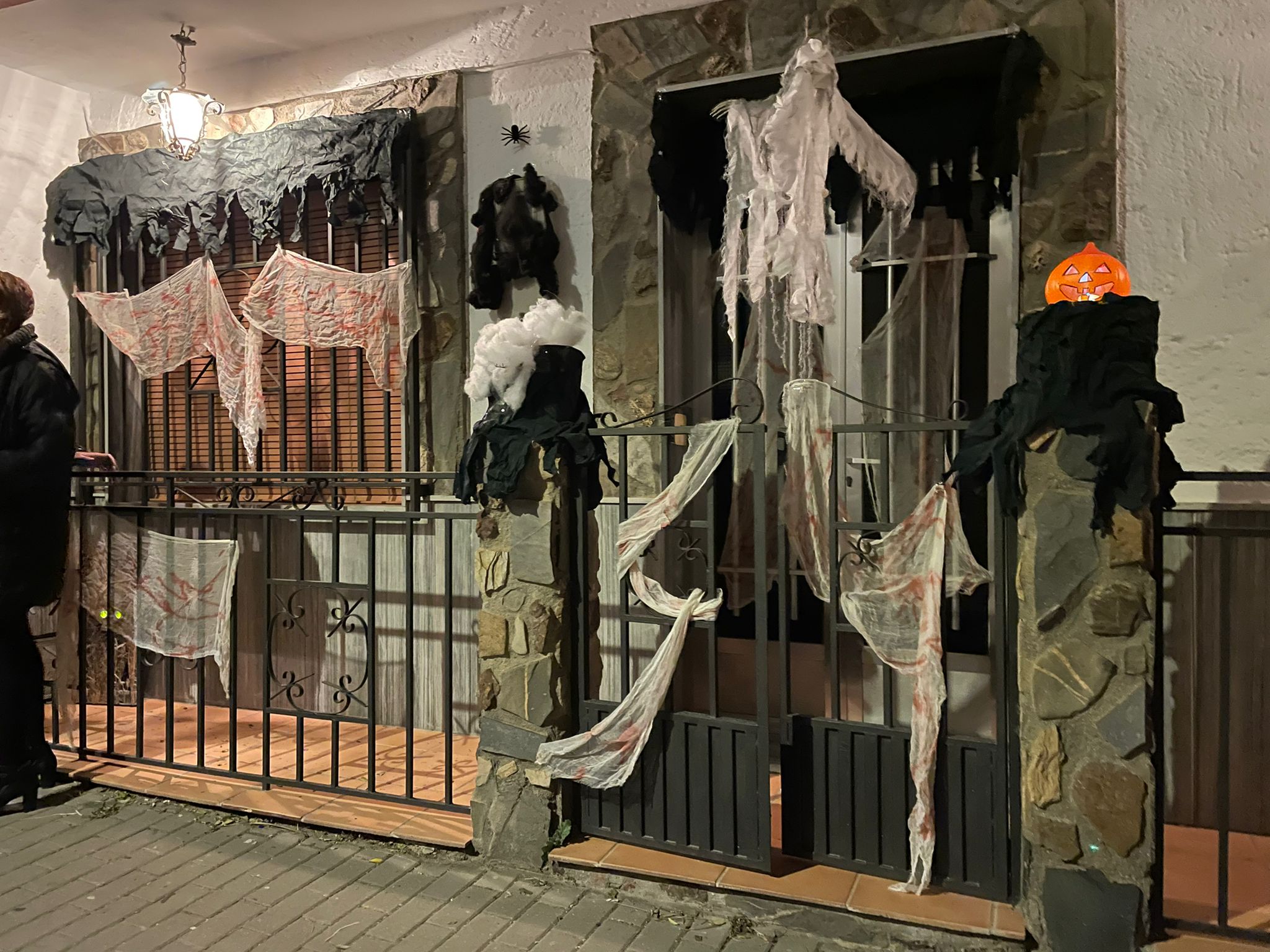 Velefique celebra su primer Halloween, con más de 300 asistentes