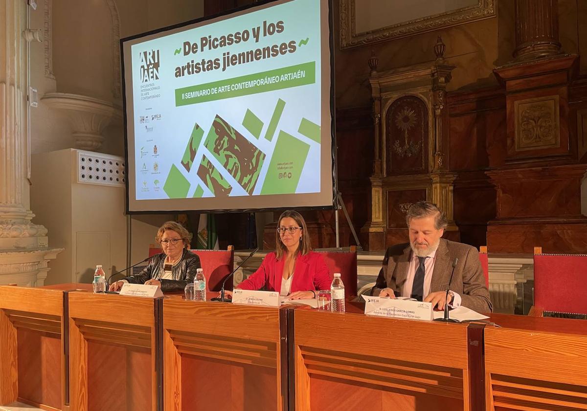 Carmen Espín, África Colomo y Luis Jesús García-Lomas, en la inauguración del seminario.