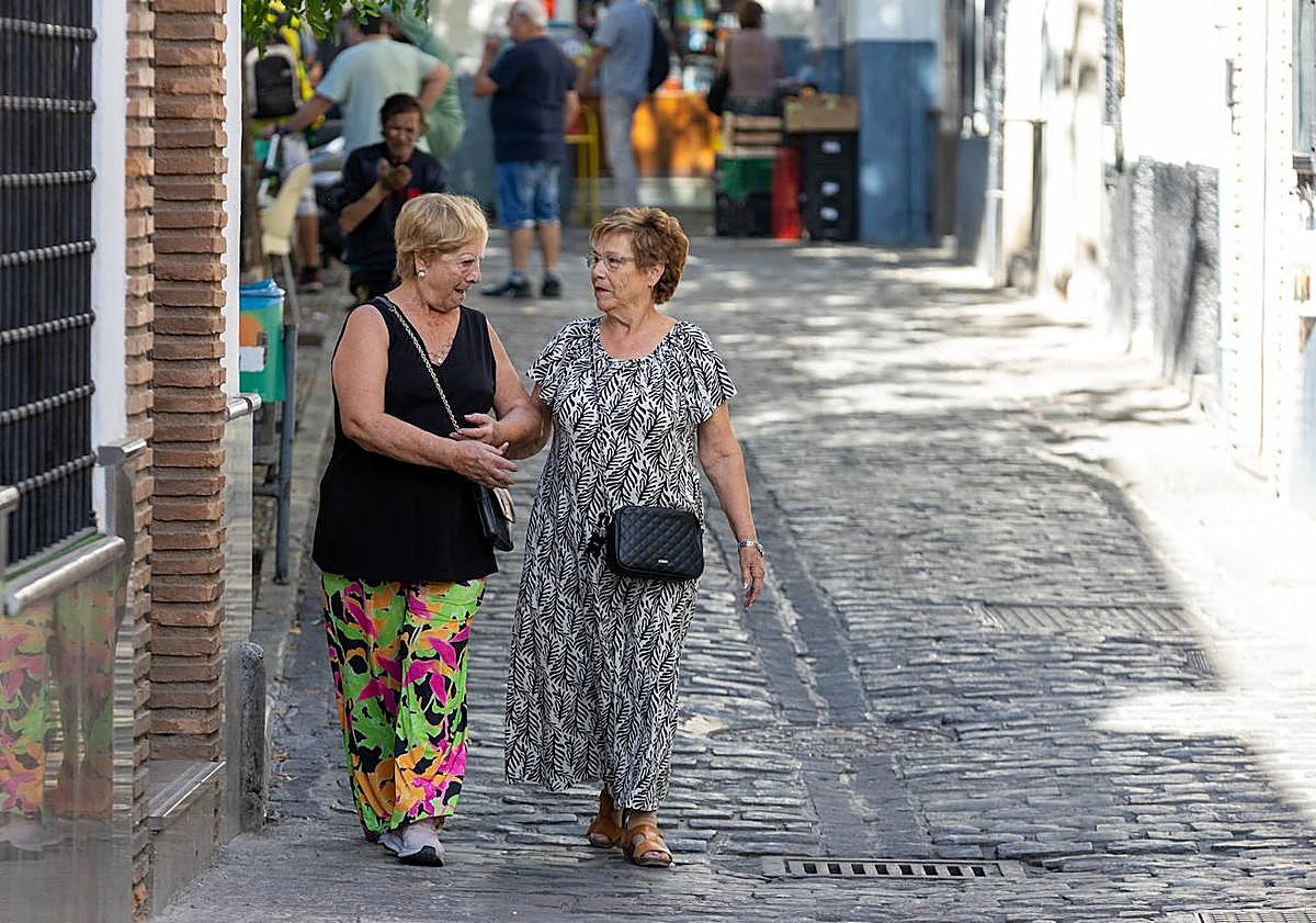 Imagen principal - «Si el Albaicín lo tuvieran Málaga o Sevilla, esto sería una tacita de plata»