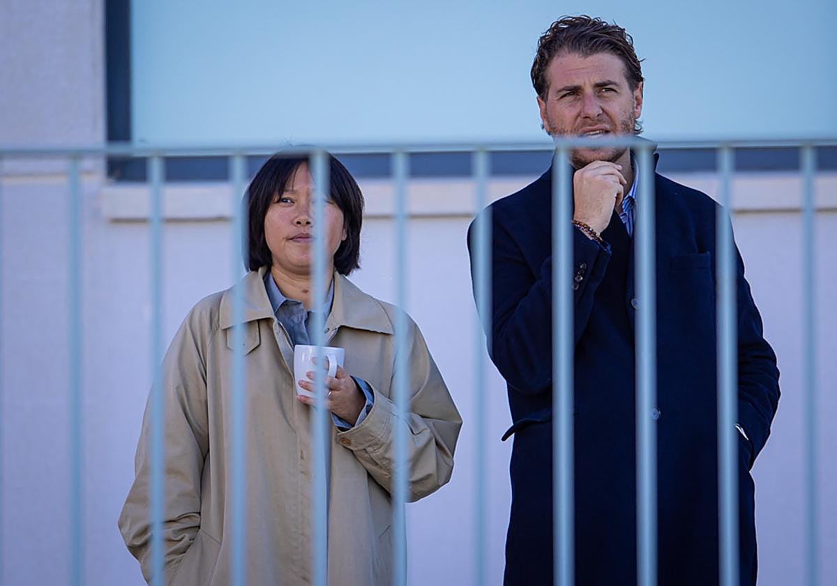 Las imágenes del entrenamiento del Granada con la presidenta por sorpresa