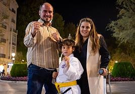 David y su familia en AGRADI (Asociación Granadina de Diabéticos)