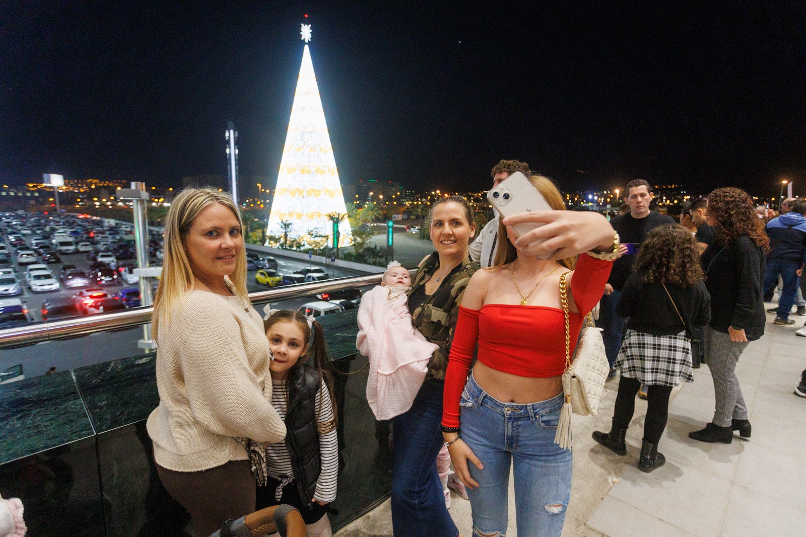 Así ha sido el encendido de las luces navideñas del Nevada