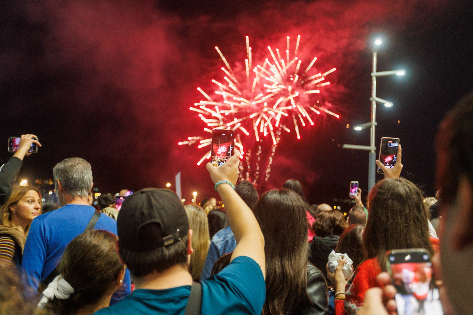 Así ha sido el encendido de las luces navideñas del Nevada
