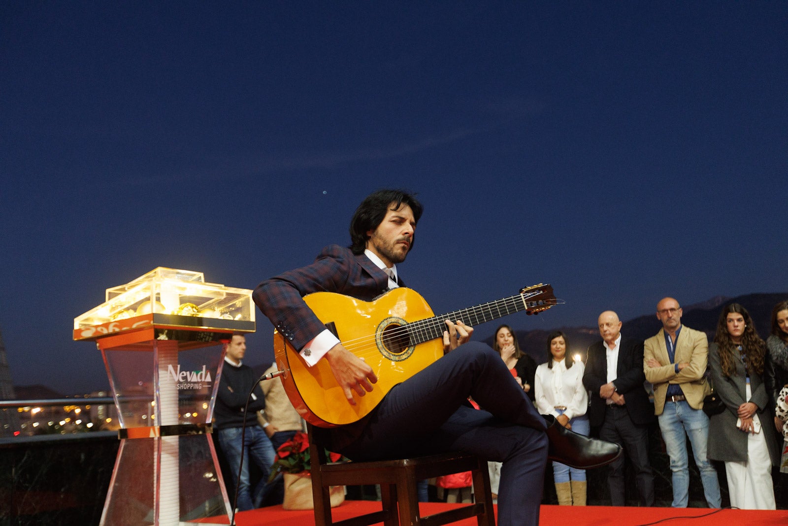 Así ha sido el encendido de las luces navideñas del Nevada