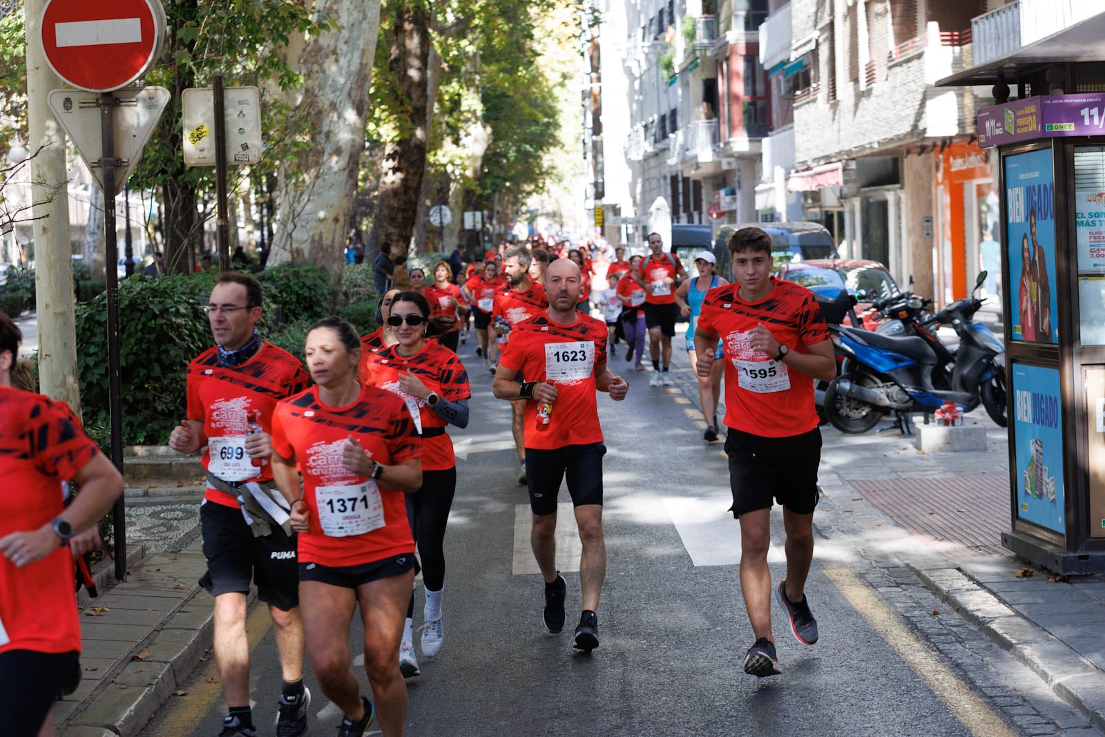 Encuéntrate en la carrera de la Cruz Roja en Granada