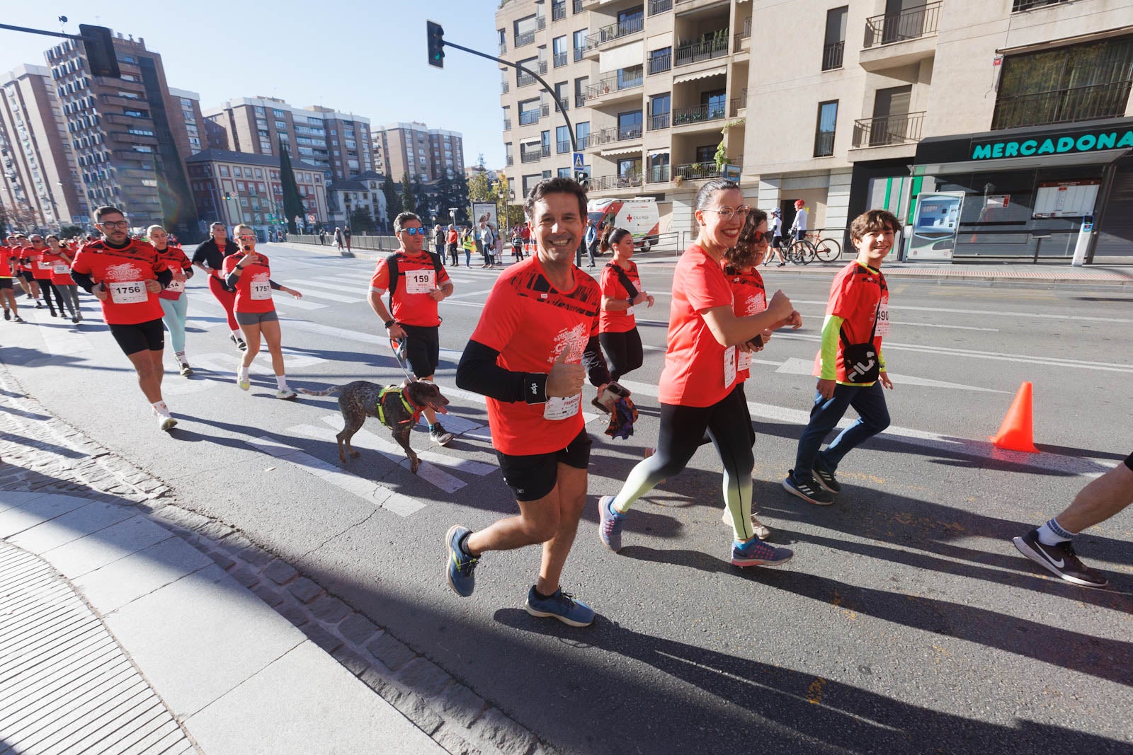 Encuéntrate en la carrera de la Cruz Roja en Granada